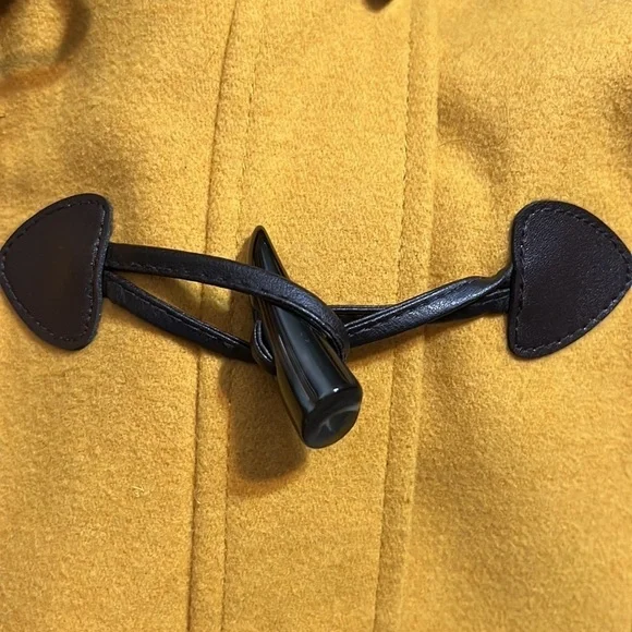 New York & Co Women’s Gold Wool Blend Jacket Coat Horn Toggles Size Medium - Picture 7 of 10